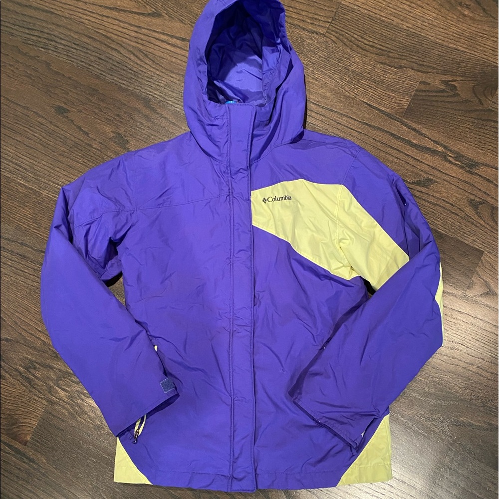 Columbia girls system jacket with zip out.  Size 14.  Snow pants included.